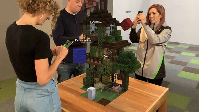 Новая демонстрация Minecraft Earth!
