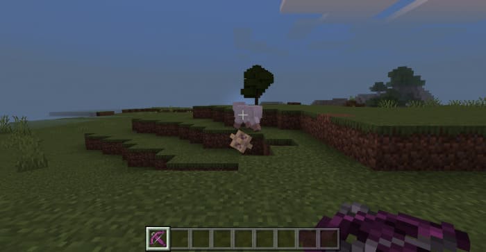 Shulker projectile flies into a sheep
