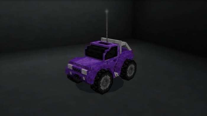 Фиолетовая маленькая машинка
