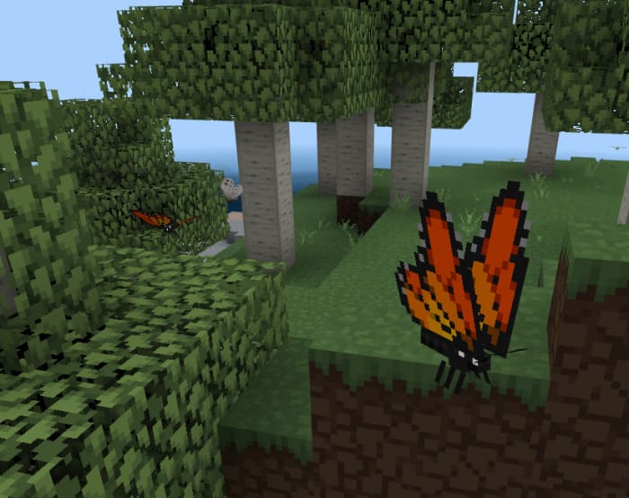 Бабочка и деревья
